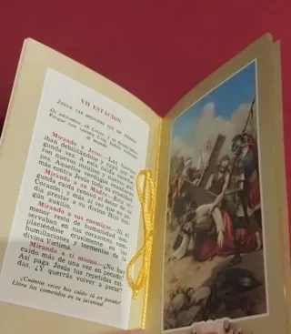 Librito vía crucis crucificado 