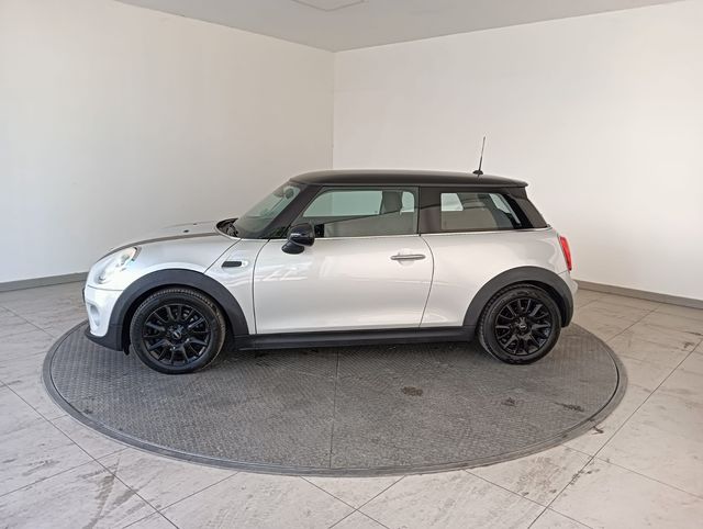 MINI COOPER AUT.