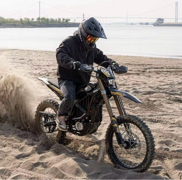 Surron Ultra Bee 2025