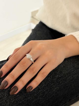 Sortija oro blanco diamantes corazón