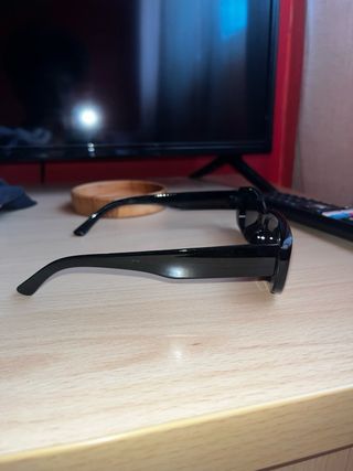 Gafas de sol negras