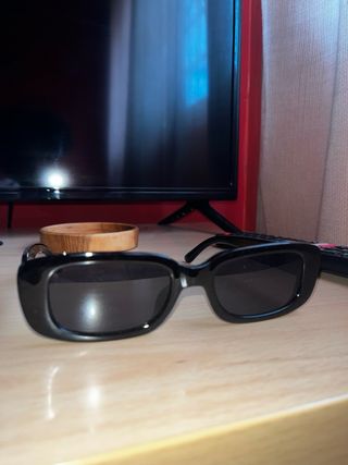 Gafas de sol negras
