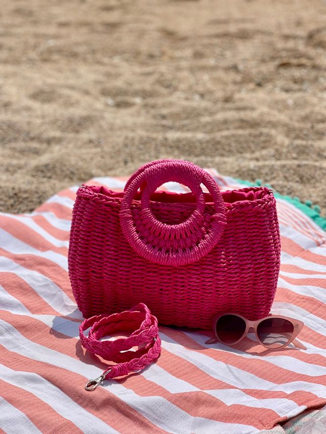 Bolso de rafia rosa