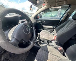 Despiece RENAULT MEGANE Color AZUL5 K4M760 II