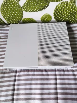 Xbox One S da 1 TB in bianco