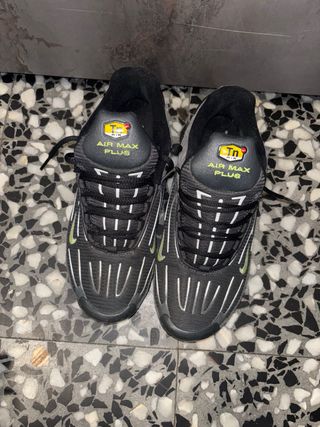 Nike TN Air Max Plus Negras y Verdes