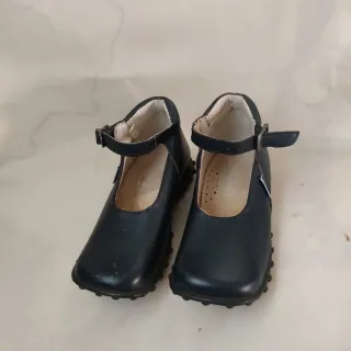 Sapatos Vintage de Criança em Pele Novos