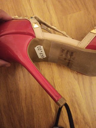 Zapatos de tacón rojos y dorados T40