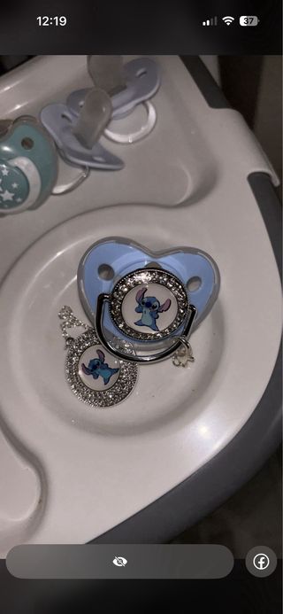 biberones y chupetes