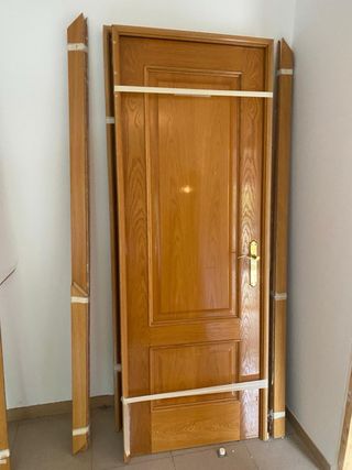 Puertas de madera maciza