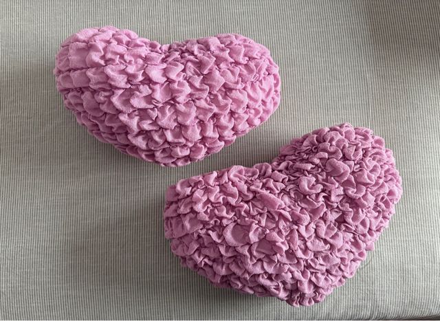 Pack 2 cojines corazón rosa