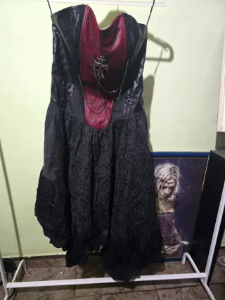 Vestido Gótico Negro/Rojo Talla L