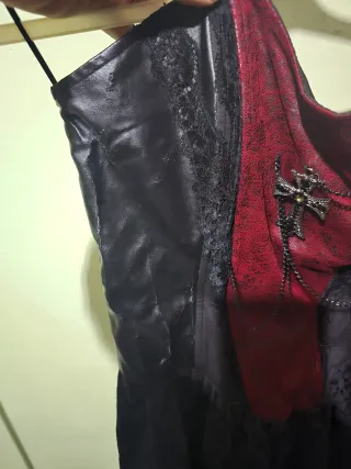 Vestido Gótico Negro/Rojo Talla L