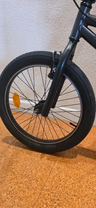 NEGOCIABLE Bicicleta BMX gris