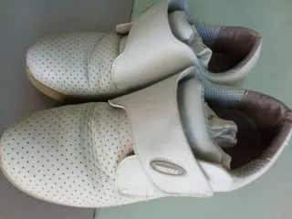 Zapatillas Blancas Limpiadoras/Auxiliares