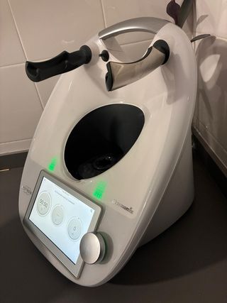 Thermomix TM6 COMO NUEVA.