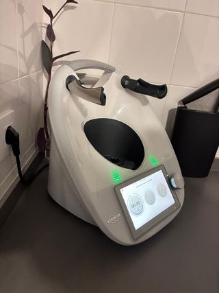 Thermomix TM6 COMO NUEVA.