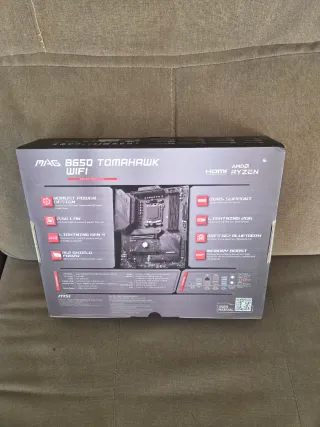 MSI MAG B650 Tomahawk WiFi Placa Base