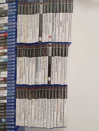 Escucho ofertas. Juegos PS2 