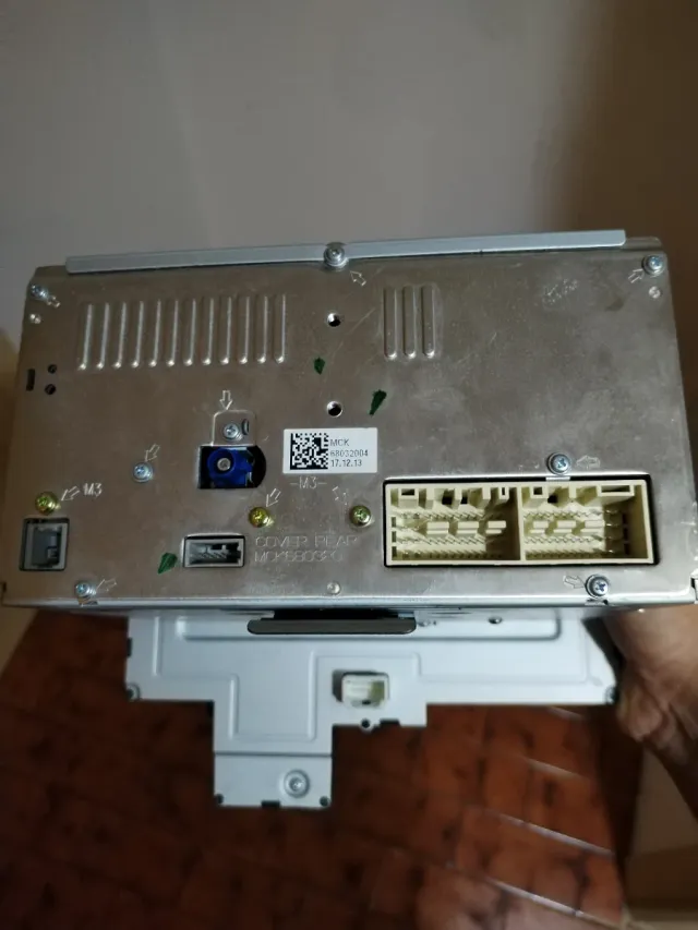 PANTALLA KIA SPORTAGE 4 "PARA REPARAR" VER FOTOS