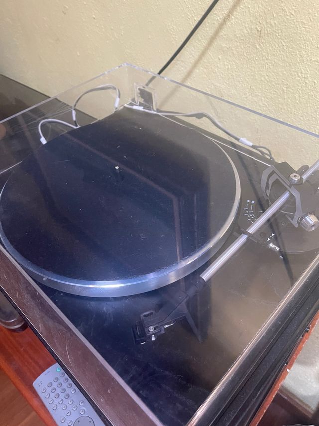 Tocadiscos Dual 750 Negro/Plata