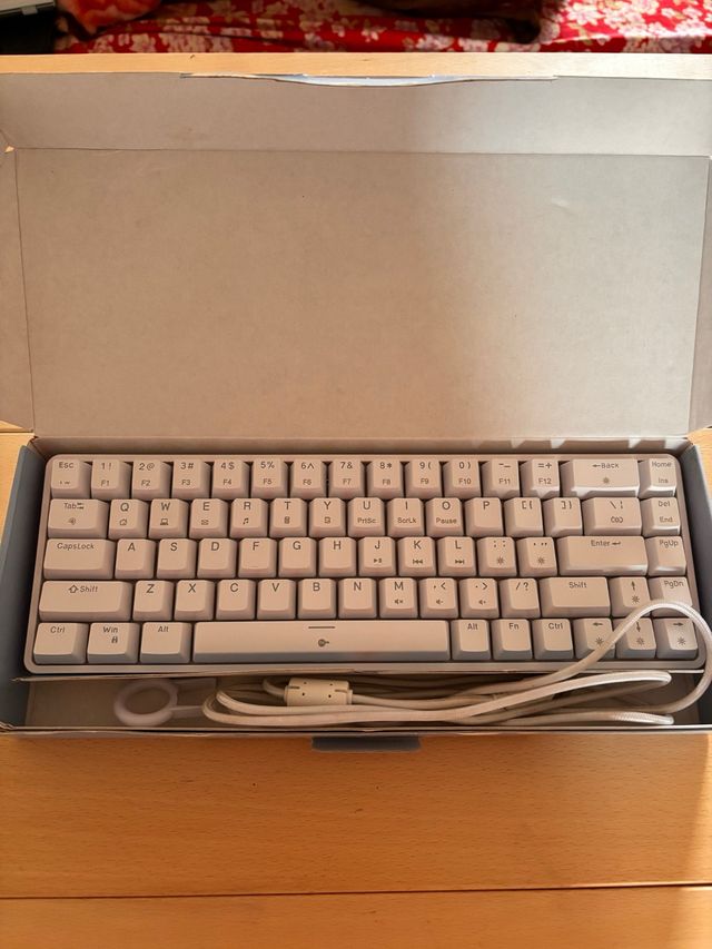 Tastiera gaming compatta