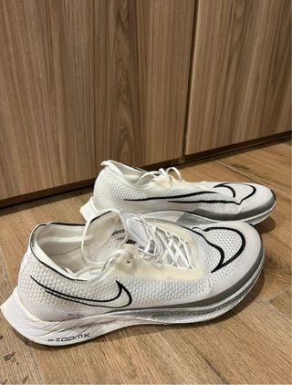 Nike Air Zoom Tempo Next% Talla 43