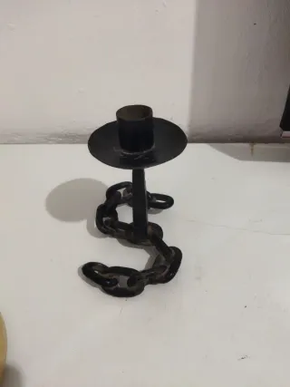 Candelabro de hierro forjado