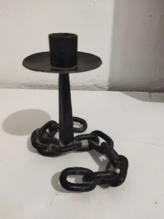 Candelabro de hierro forjado