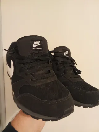 Scarpe Nike Run Nere e Bianche