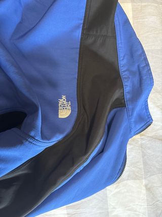 The North Face Windstopper Azul y Negro