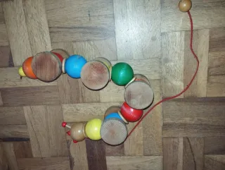 Oruga de madera para niños