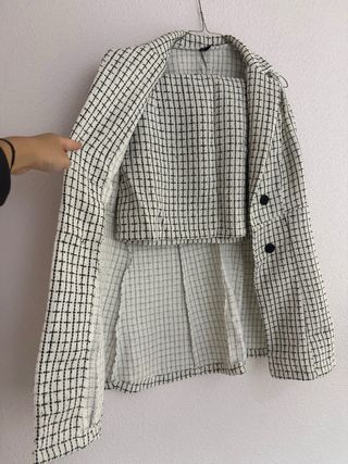 Conjunto Mujer Falda y Blazer Cuadros