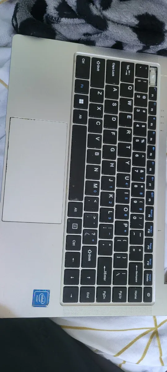 Laptop Intel Pentium para piezas o reparar