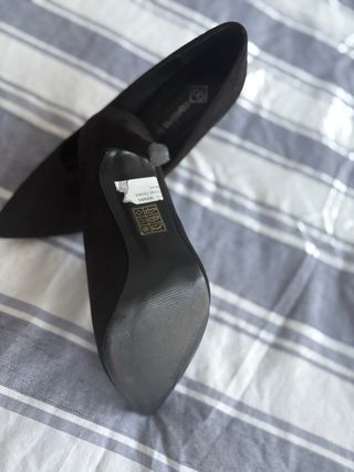 Zapatos de tacón negros