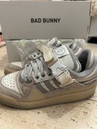 Adidas Forum x Bad Bunny Buckle Low Blanco