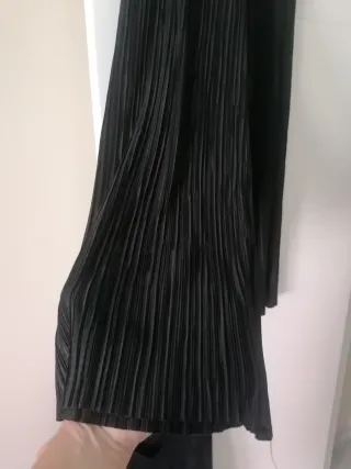 Pantalón ancho Zara negro plisado