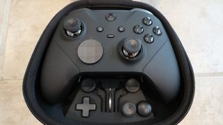 Xbox Series X 1TB + Mando Elite Series 2