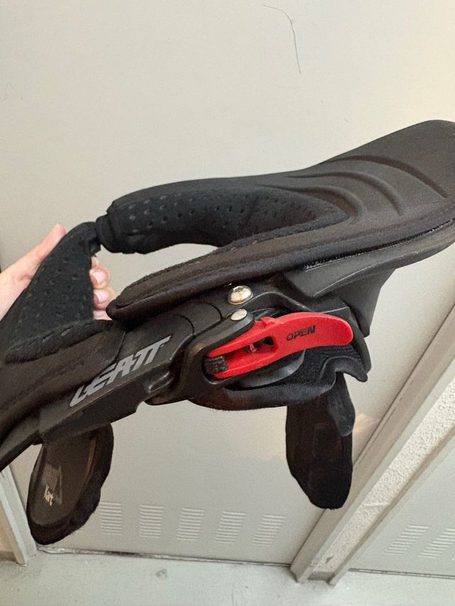 Collarín Leatt Kart