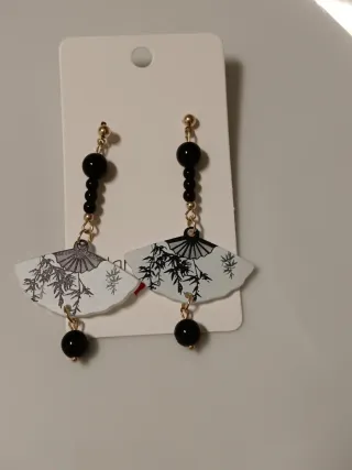 Pendientes abanico bambú negro y blanco