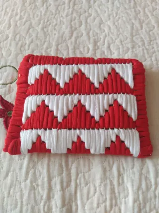 Cartera de trapillo roja y blanca