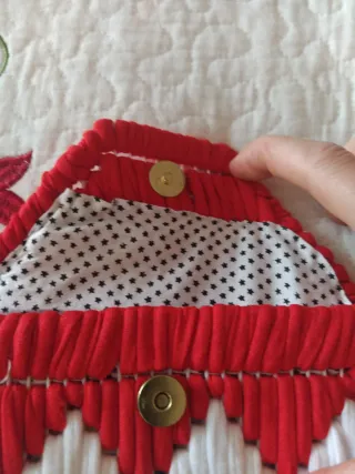 Cartera de trapillo roja y blanca