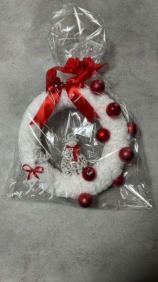 Ghirlanda Natalizia Fatta a Mano con Luci