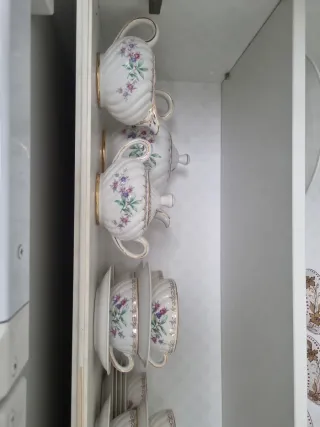 Juego de té porcelana floral dorado