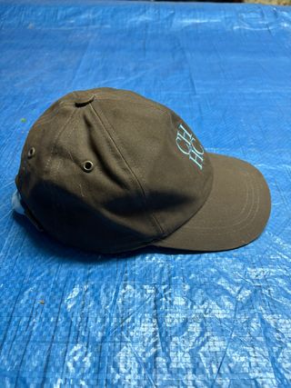 Gorra Carolina Herrera HC bordada, talla M