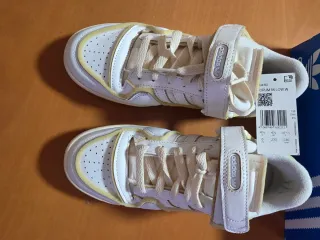 Adidas Forum 84 Low W Blancas y Amarillas