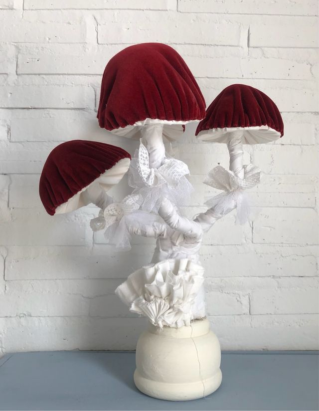 Setas Decorativas Textiles Rojas y Blancas