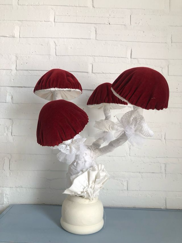 Setas Decorativas Textiles Rojas y Blancas