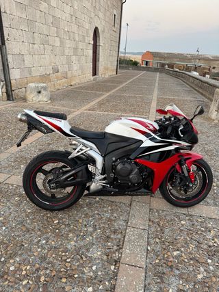 Honda CBR 600 RR PC40 2008