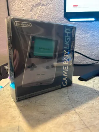 Nintendo Game Boy Light Plata